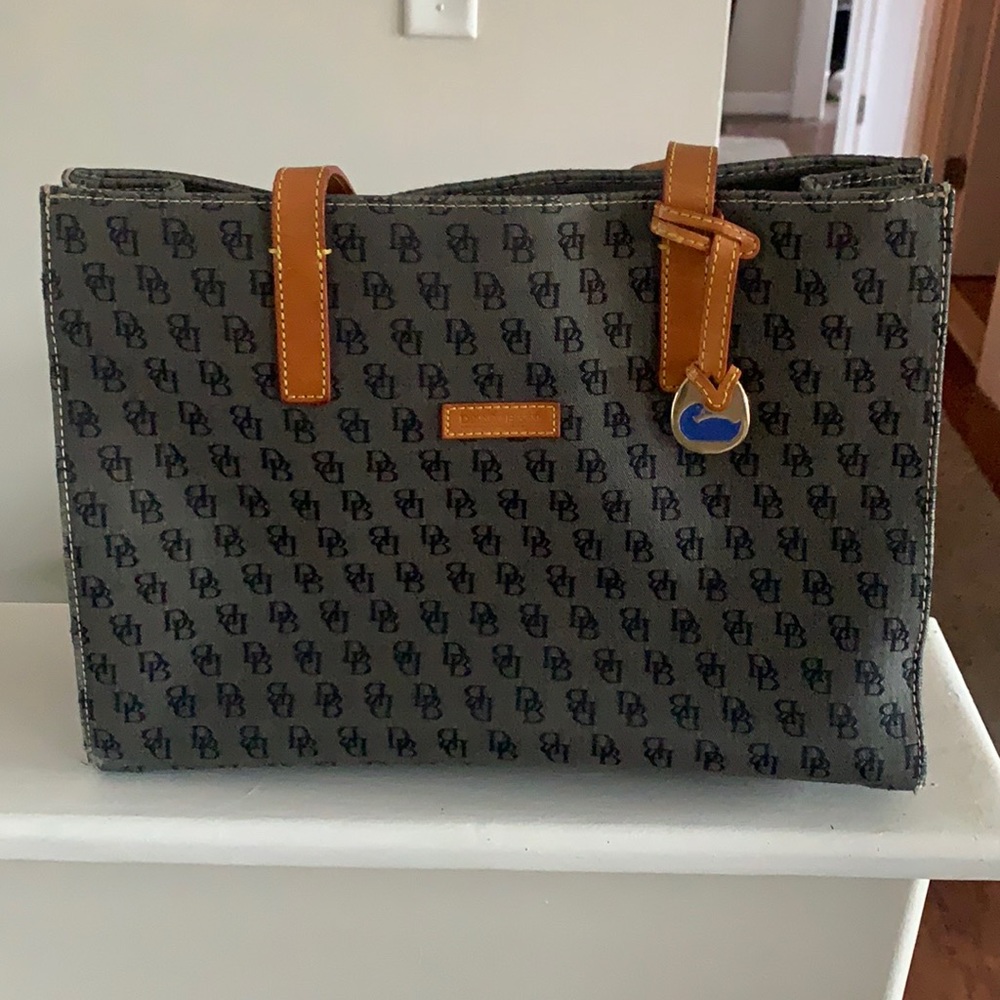 Dooney & Burke Bag 💙🤎